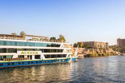 M/Y ALYSSA - 4 or 7 Nights From Luxor each Monday and 3 or 7 Nights From Aswan each Friday - image 9